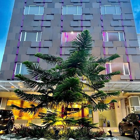 Elohim Hotel Sentani Jayapura Zewnętrze zdjęcie